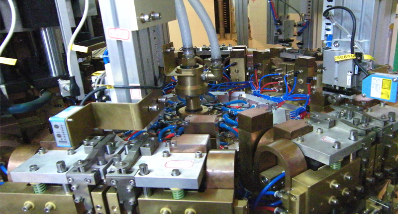 1676179558669347.jpg 多工位焊接设备.jpg